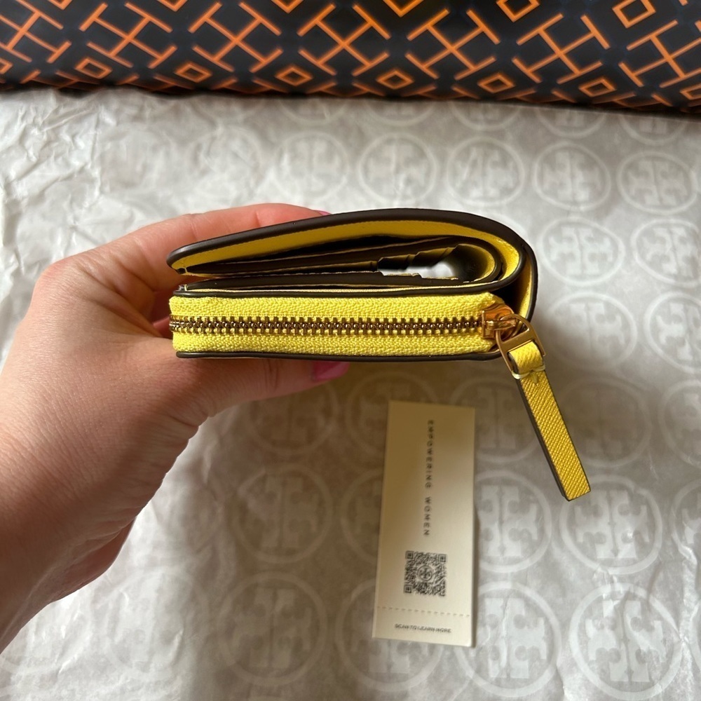 Tory Burch Emerson Mini Wallet Yarrow Gold Yellow - Picture 3 of 9